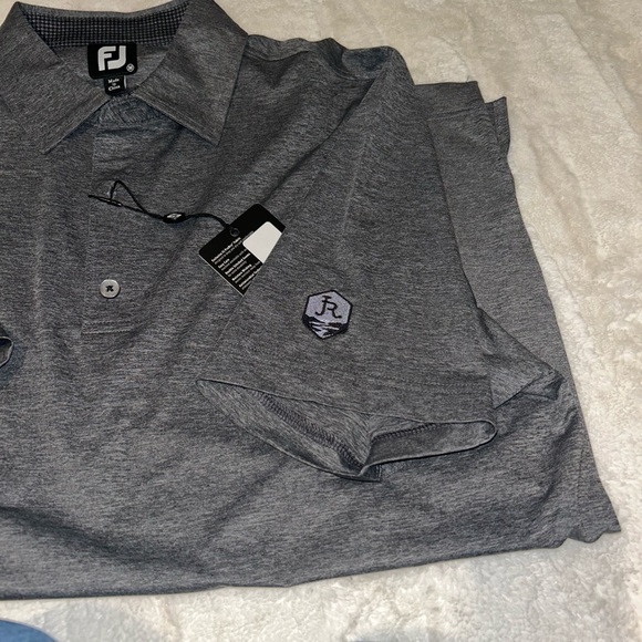 NWT FootJoy Men's Gray Polo Shirt M - Picture 5 of 5